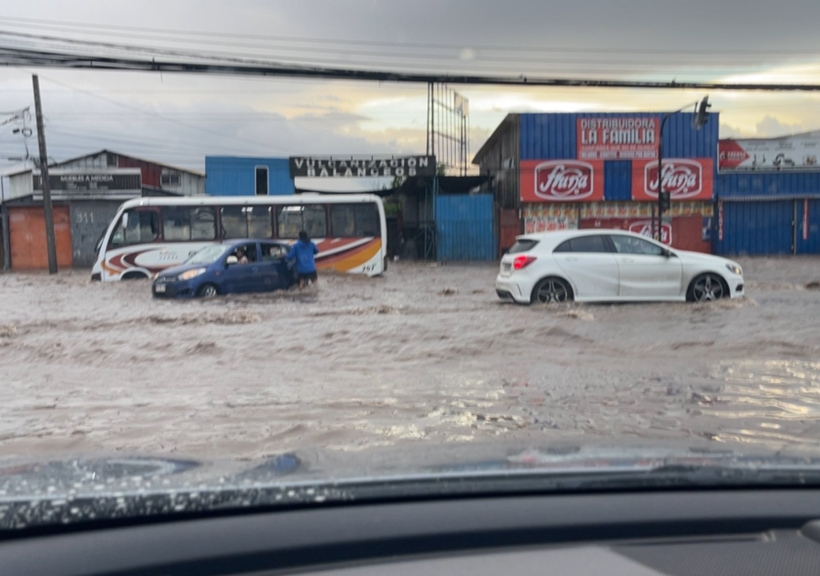lluvias camino a melipilla