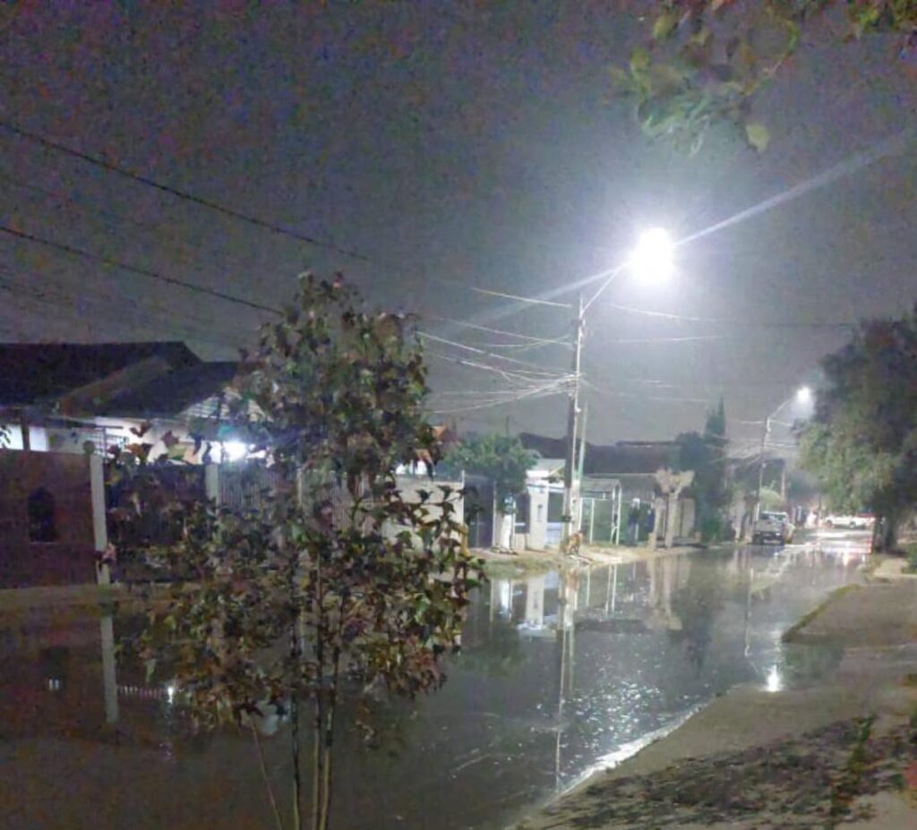 Inundación en villa Las Hortensias de Padre Hurtado